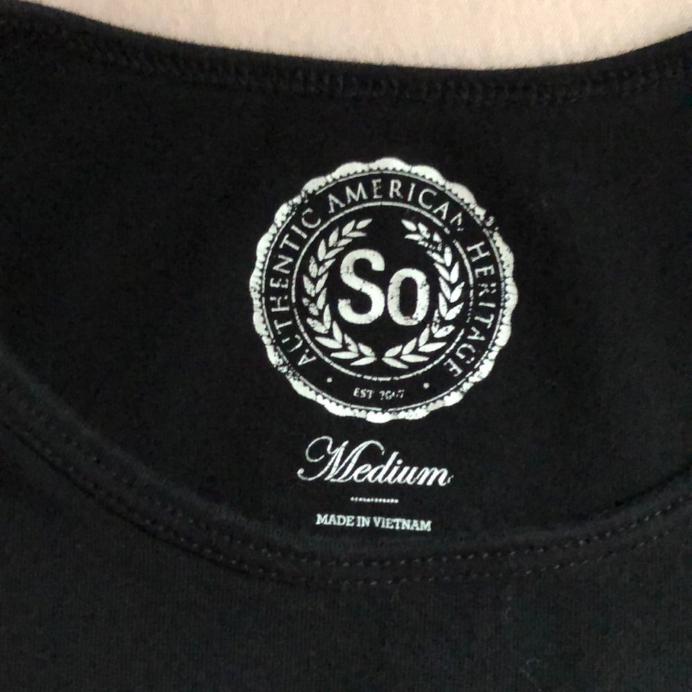 Solid black crop top - Picture 2 of 3